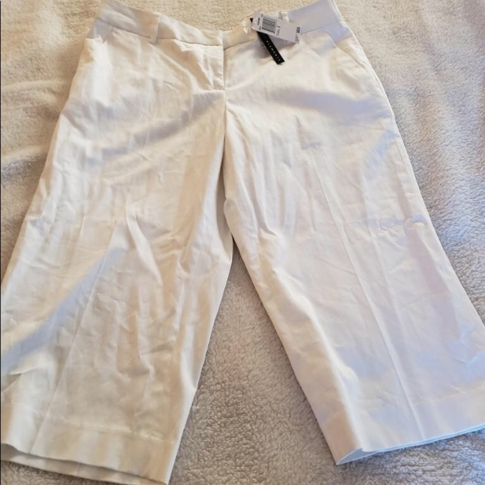New white Capris